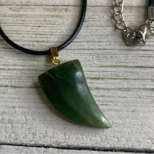 Vintage 70s Jade Sharks Tooth Pendant Necklace Adjustable Black Cord Chain 20"
